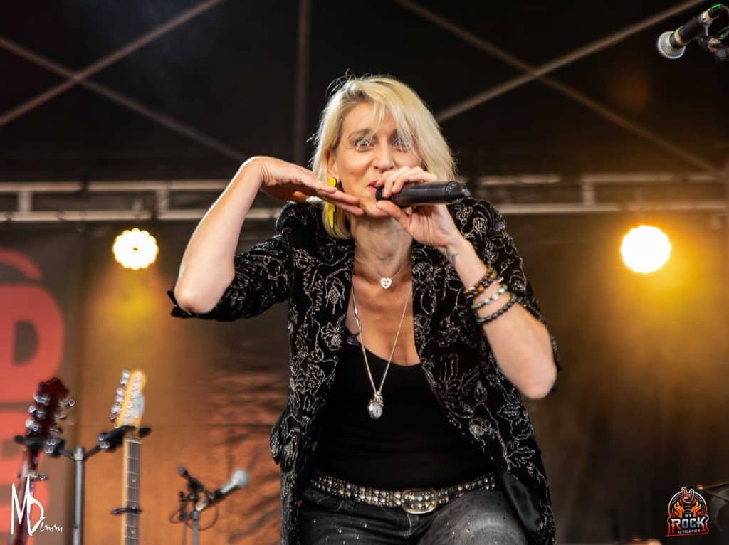 GAELLE BUSWEL-2
