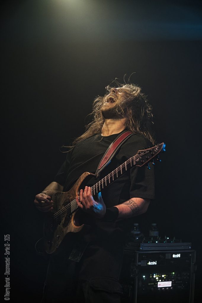 Disconnected-2-Sortie13 - Florin Merindol (Guitare)