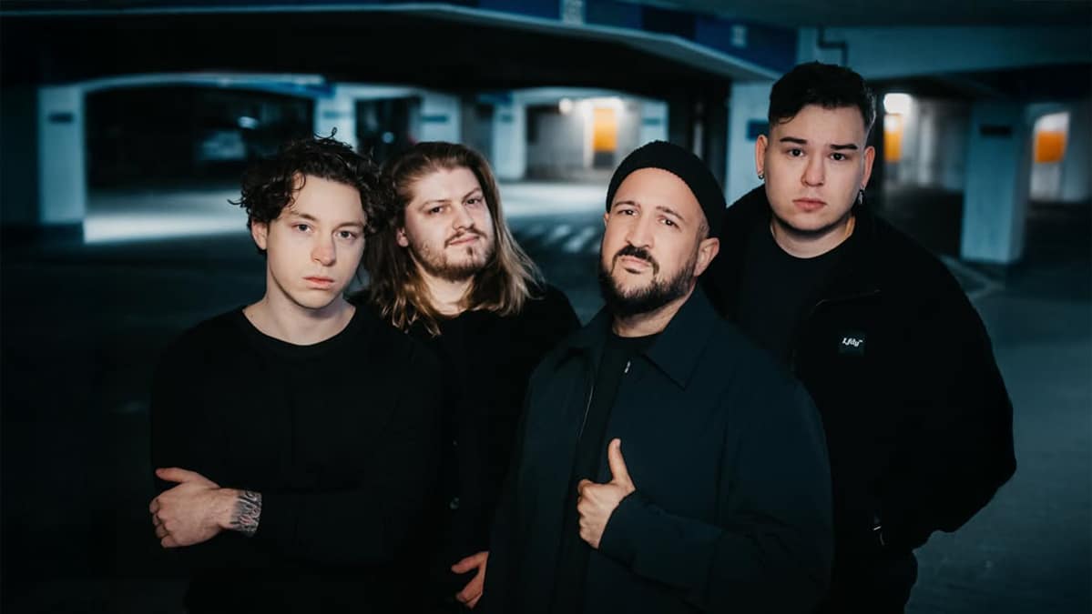 Senna - new single : Drunk Dial Anthem