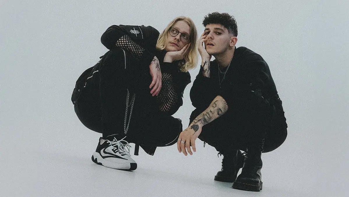 Comastatic, duo en pleine ascension, revient avec « 24SEVEN »,