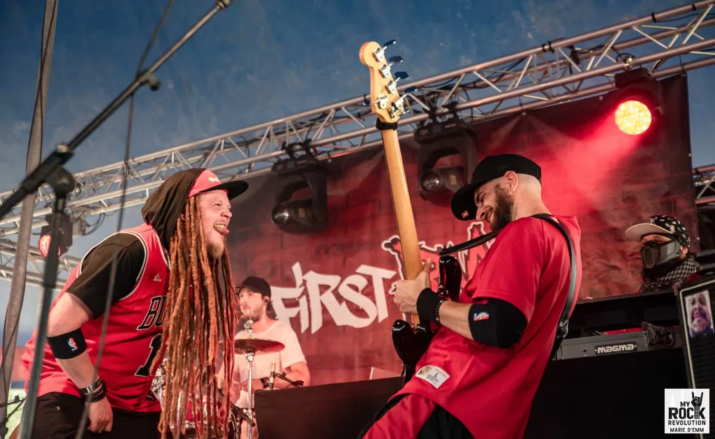 First Rage _ AU JARDIN DU MICHEL _ mix de rap/rock /fusion en français