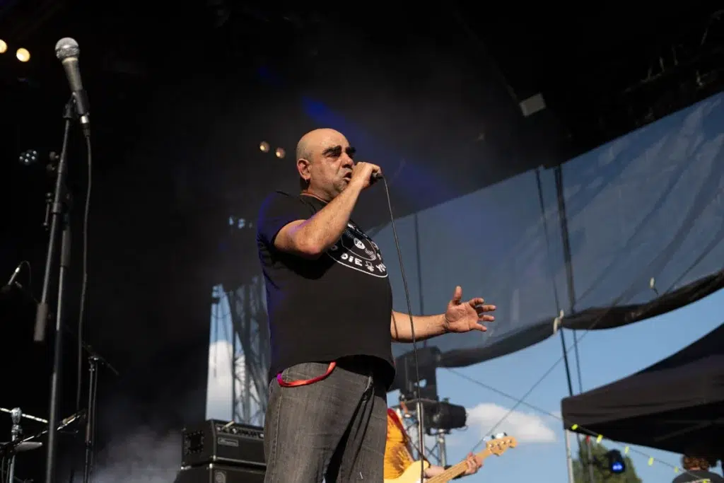 BRASSEN’S NOT DEAD - Arsenal Rock Festival _ Chanteur