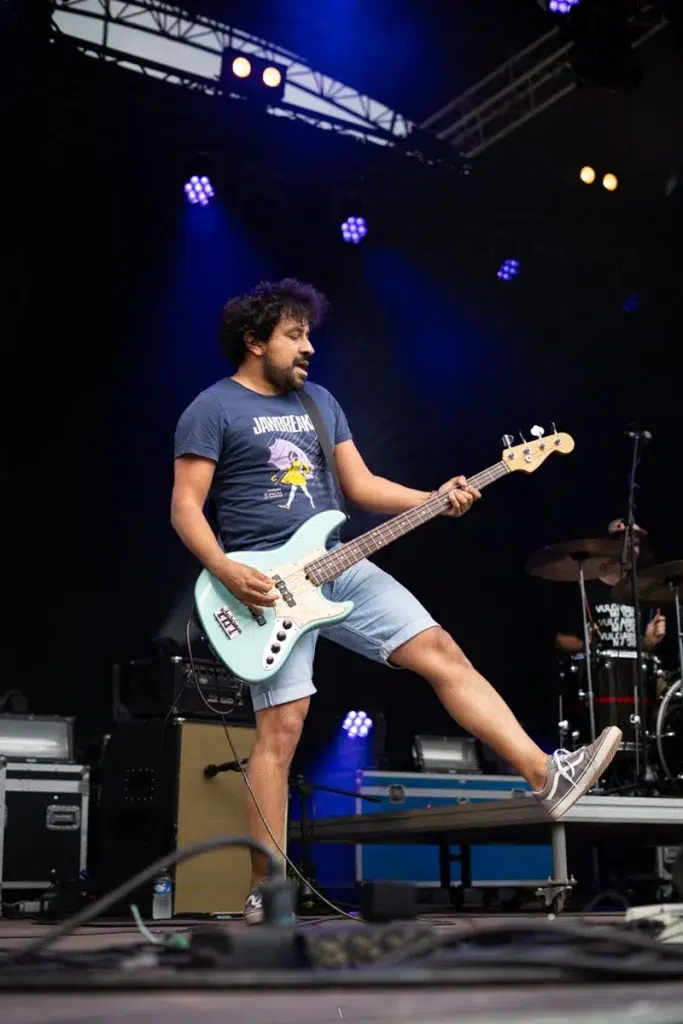 bassiste du groupe intenable arsenal rock festival 2025