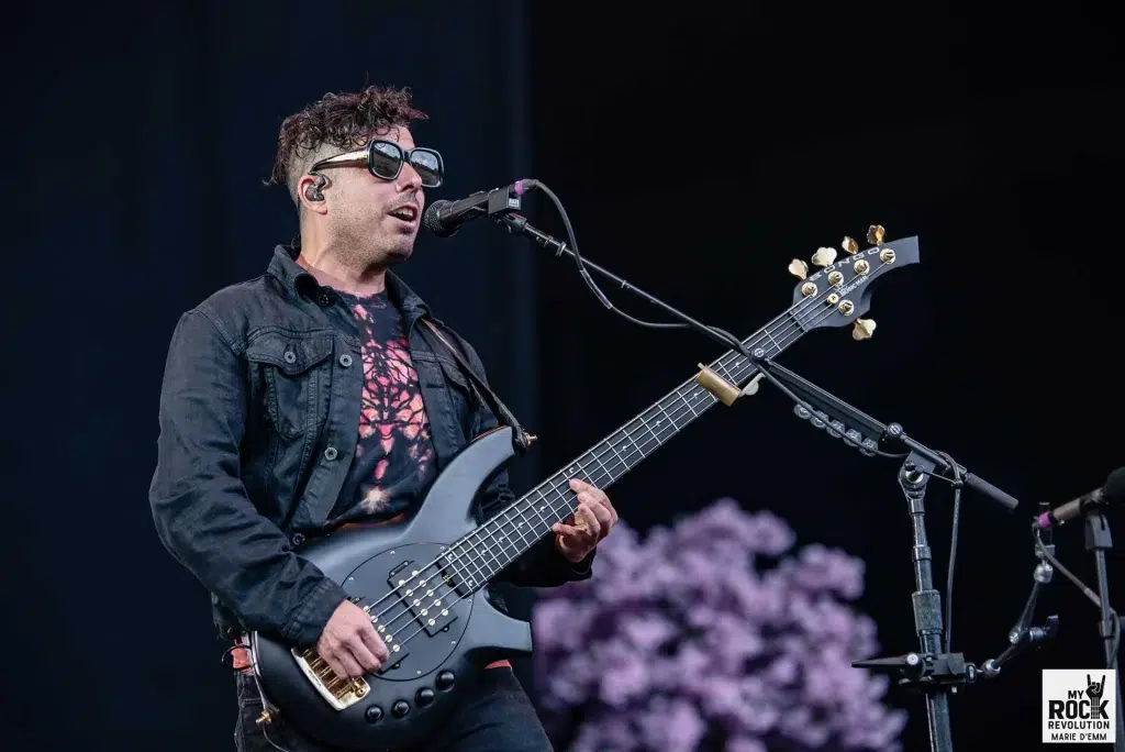 Daniel Oliver (basse) sur scène – Nothing More au Heavy Week-End 2025