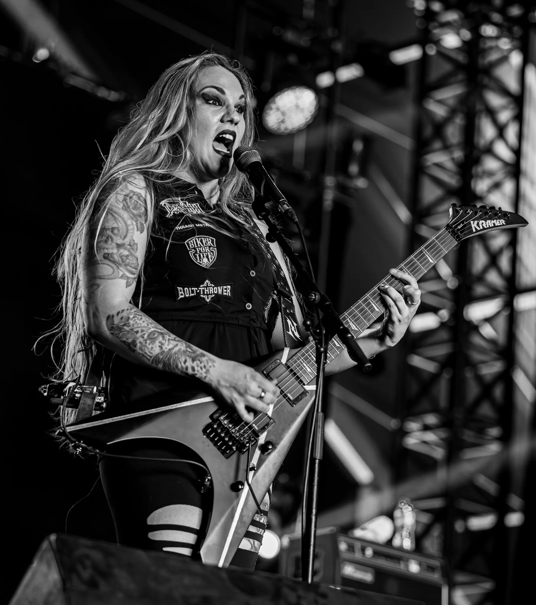 Prika Amaral _ Nervosa live au Hellfest 2025 Jour 2