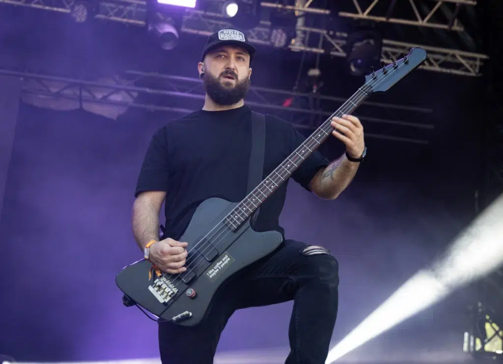 LAST ADDICTION - sonorités plutôt modernes à des influences metalcore old-school