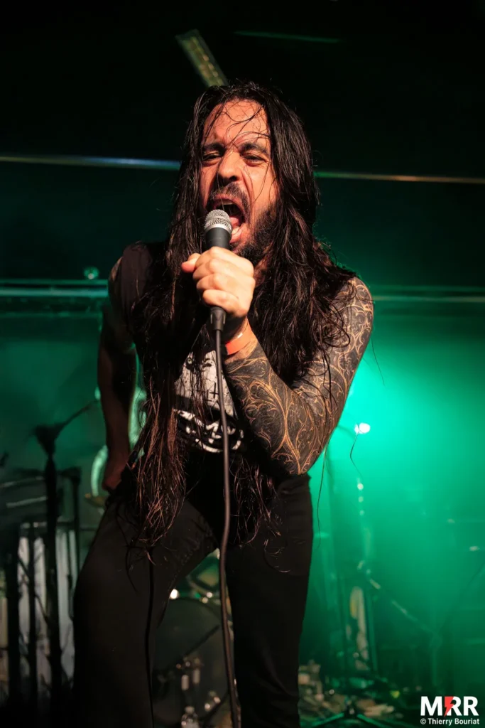 Chanteur de Oppression live lors de l’inauguration de la nouvelle scène du Salem 2025