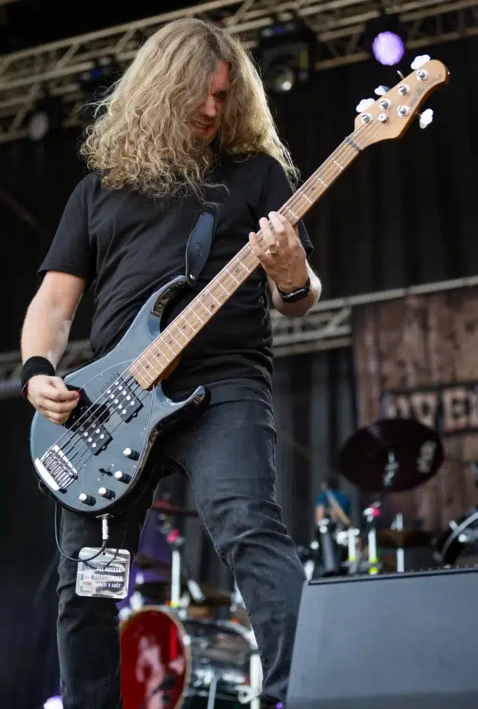 Overcharger _ David à la basse
