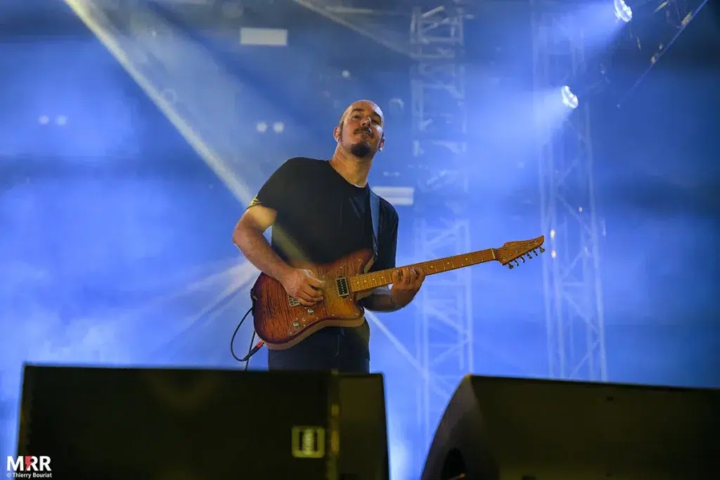 Le groupe Klone en concert au Motocultor 2025 – Jour 2 – Photo n°3