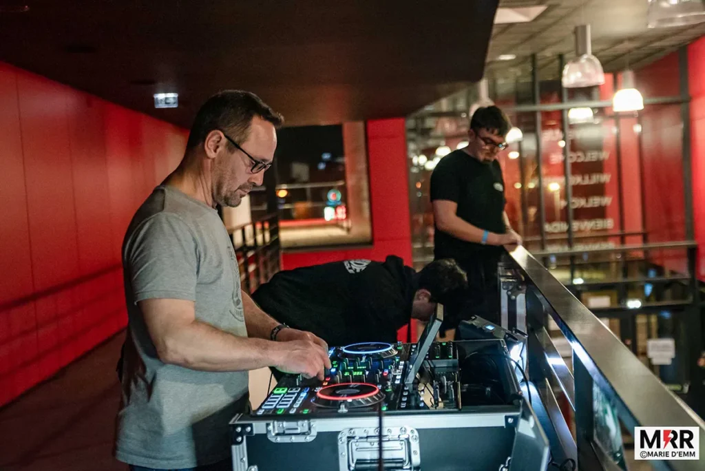 DJ-MENDES DJ-MENDES