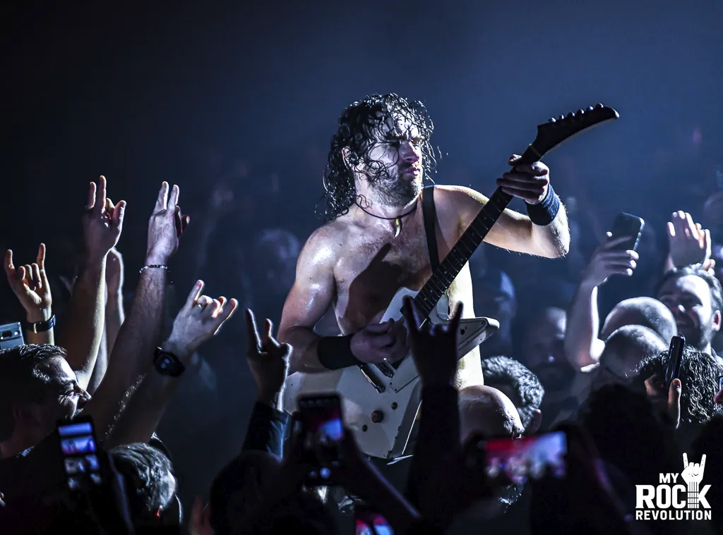 Airbourne - Rocher de Palmer - en mode rouleau compresseur - photo 6