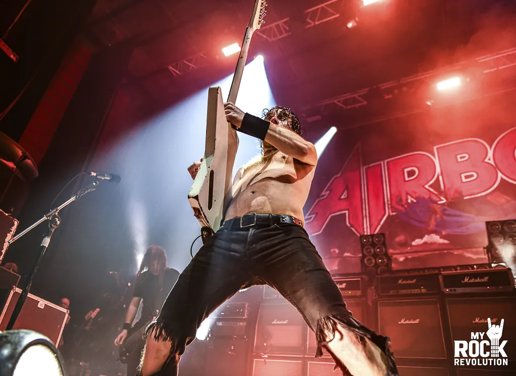 Airbourne - Rocher de Palmer - en mode rouleau compresseur - photo 12