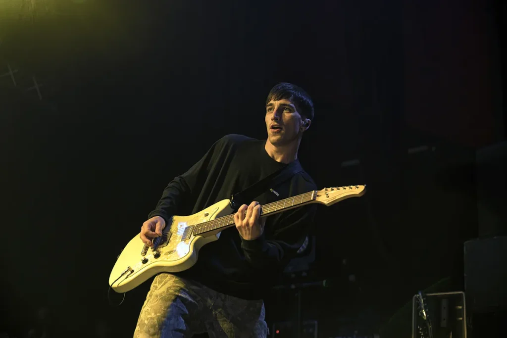 Aurore_82-guitare