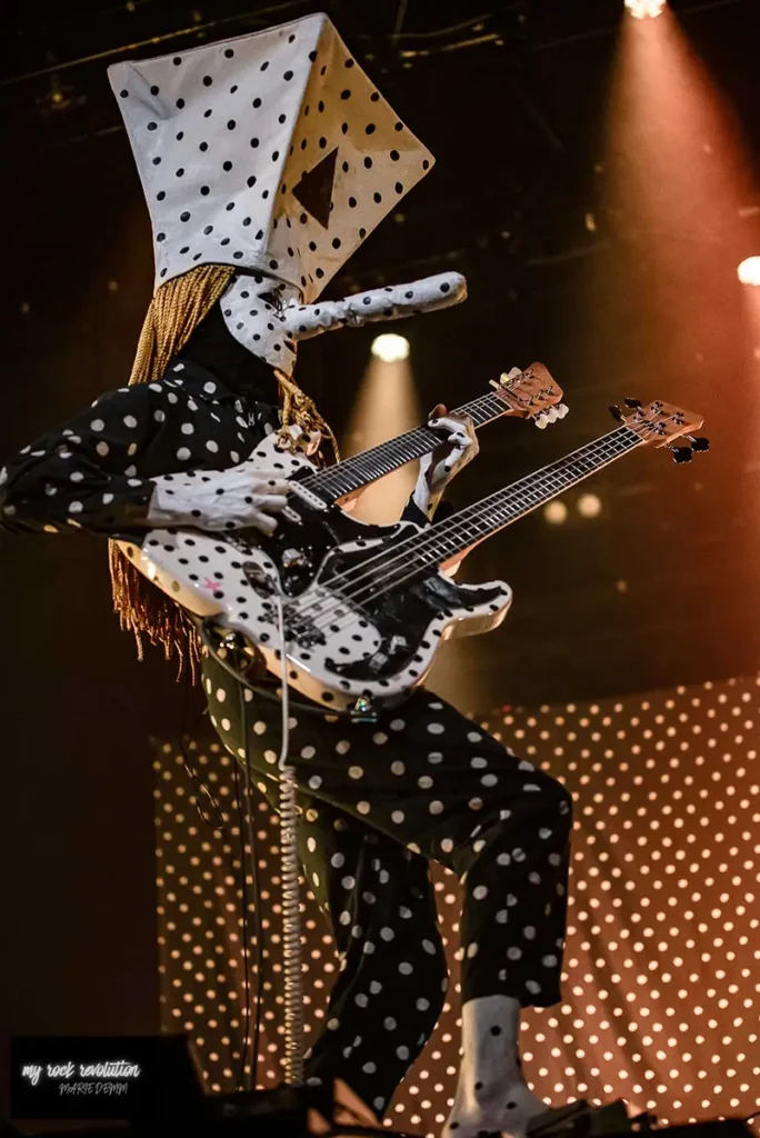 ANGINE-DE-POITRINE _ Khn de Poitrine (guitariste) _ My Rock Revolution _ report live