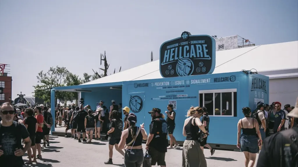 Stand Hellcare au Hellfest dédié à la prévention, à l’écoute et au signalement Stand Hellcare au Hellfest dédié à la prévention, à l’écoute et au signalement