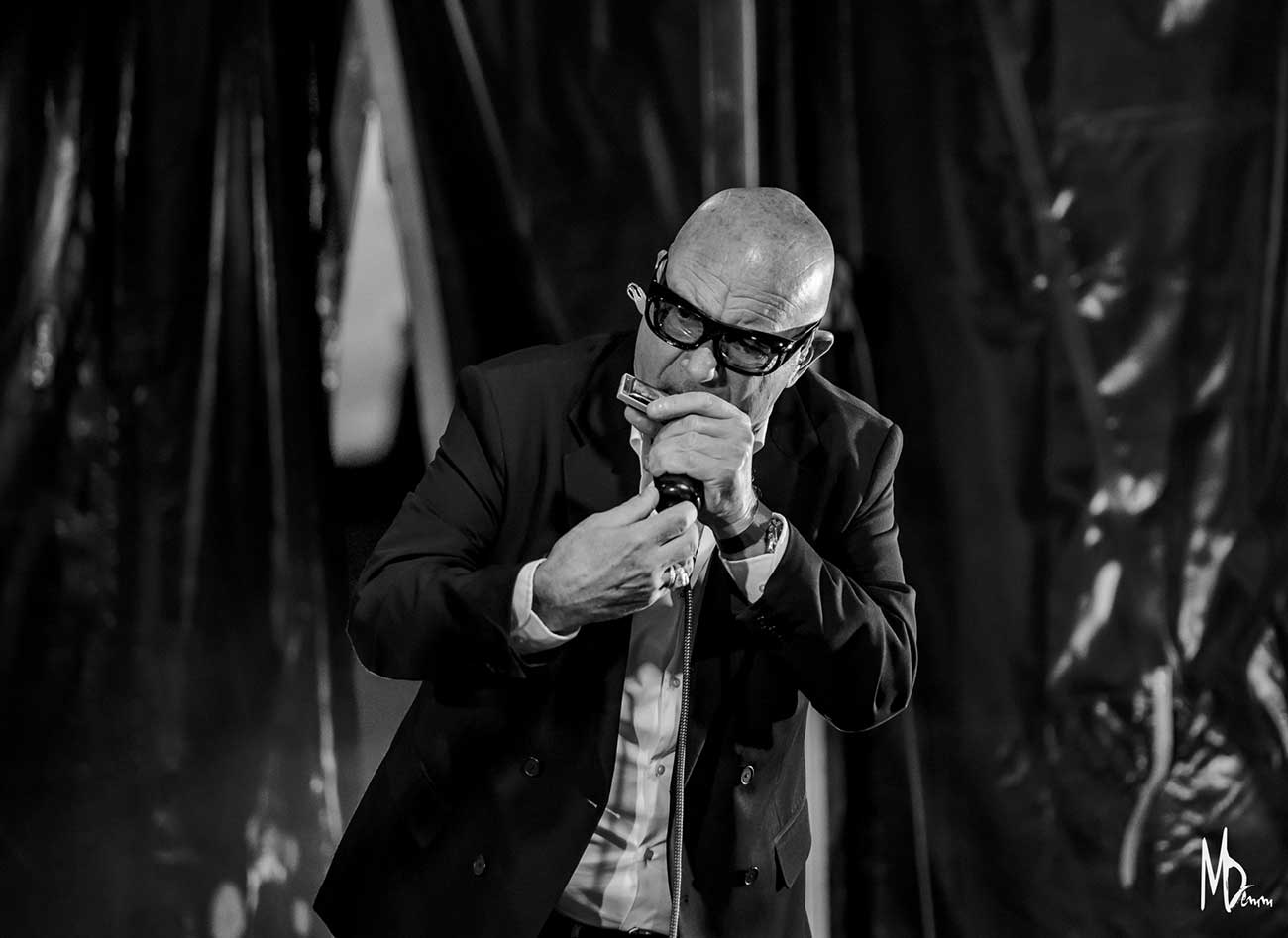 Mark Feltham à l’harmonica sur scène au Rock’N Bock 2026